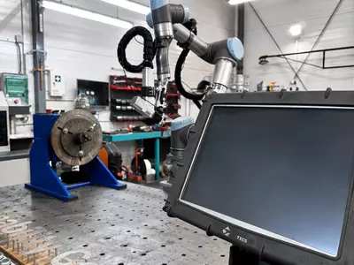 UNIWERSAL ROBOTS + LASER WELDING